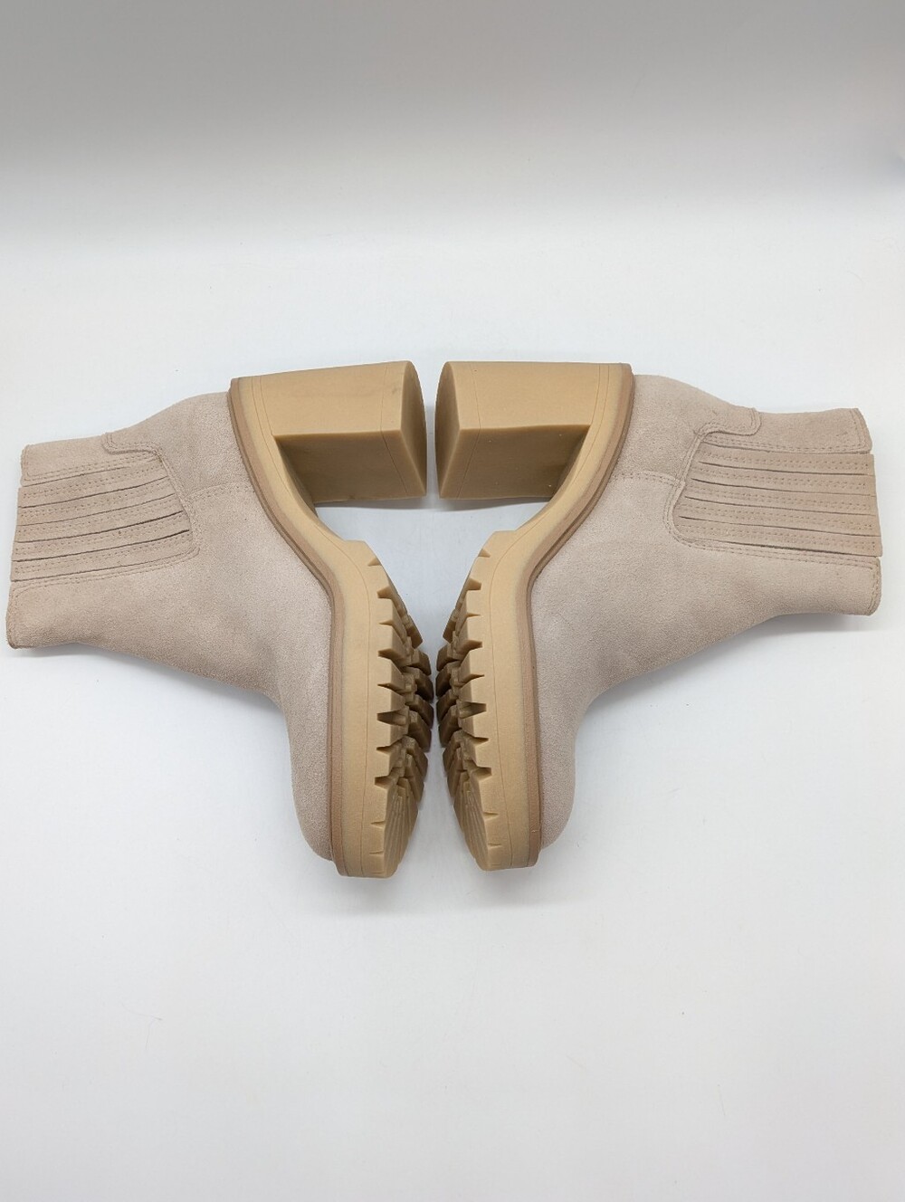 Dolce Vita Caster H2O Cream Suede Heeled Ankle Booties 7 - Picture 6 of 12